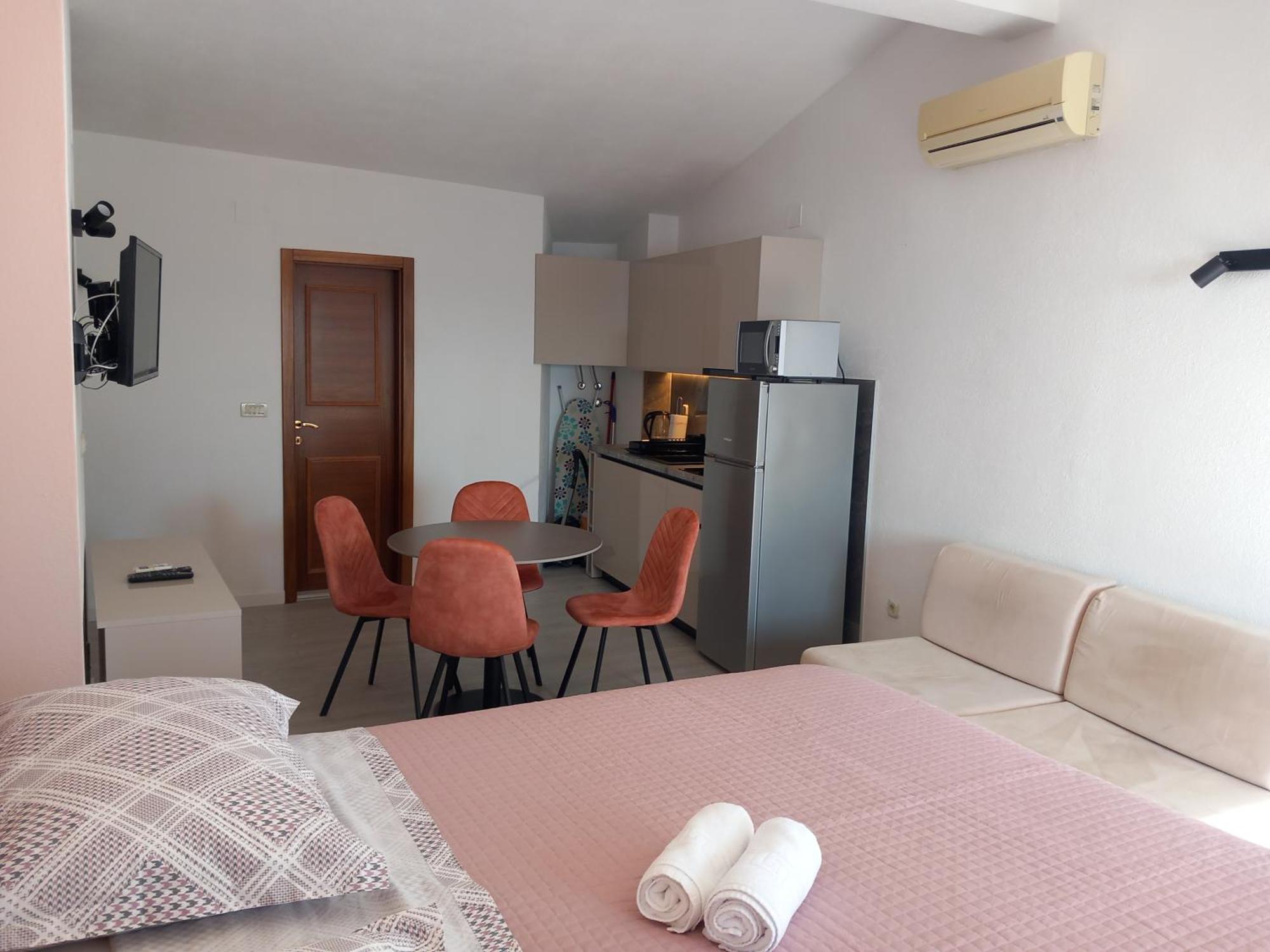 Mitan Apartman Tučepi Exterior foto